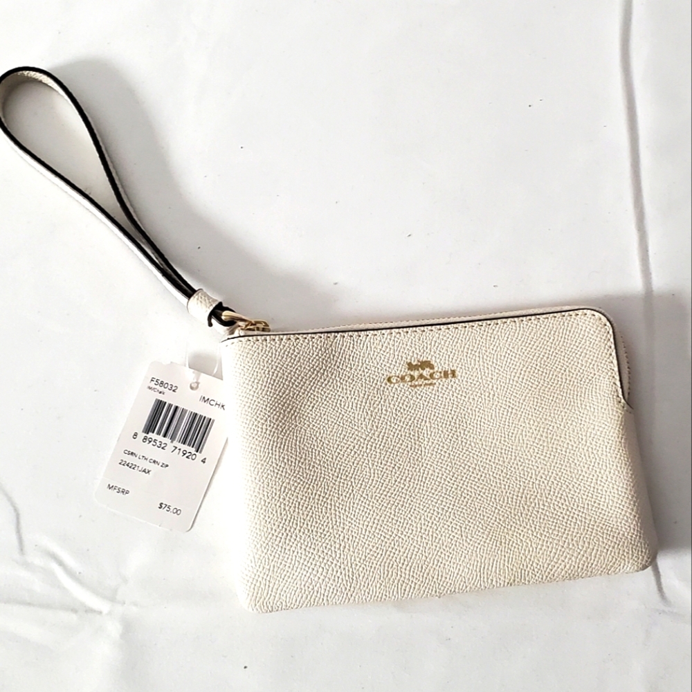 NWT Coach White Wristlet